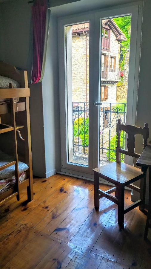 Albergue Armaia Artepea Urzainqui Bagian luar foto