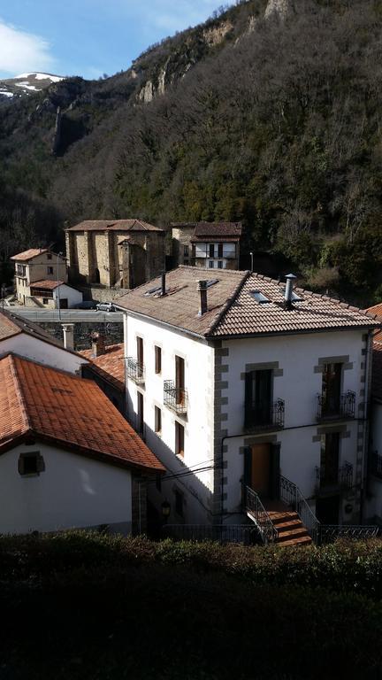 Albergue Armaia Artepea Urzainqui Bagian luar foto